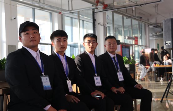 c742a14cca8cbed173eae86e0aff1759_