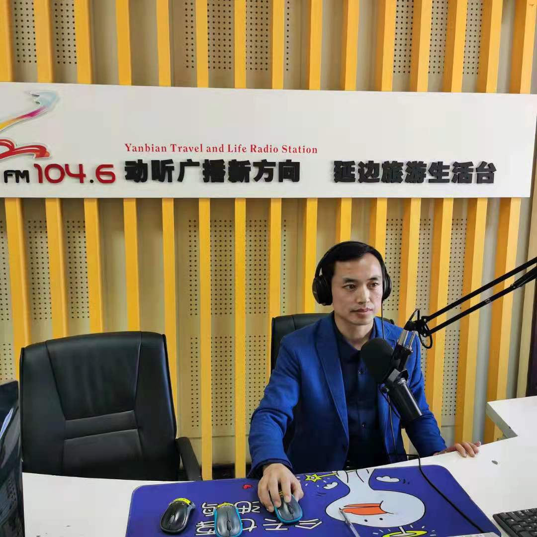 龙1.png 龙1.png