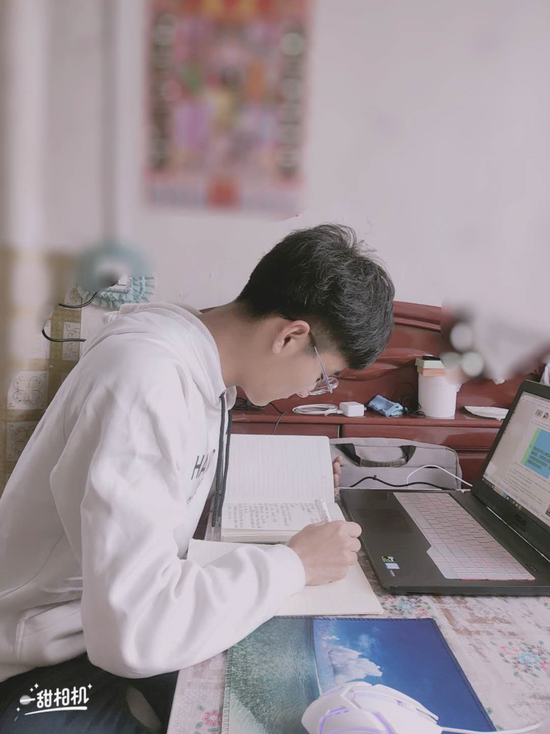 xuesheng2.jpg