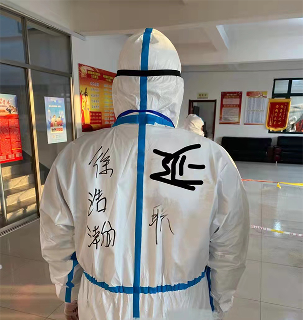 延边职业技术学院防控一线学生志愿者193软件二班 徐浩瀚2.jpg