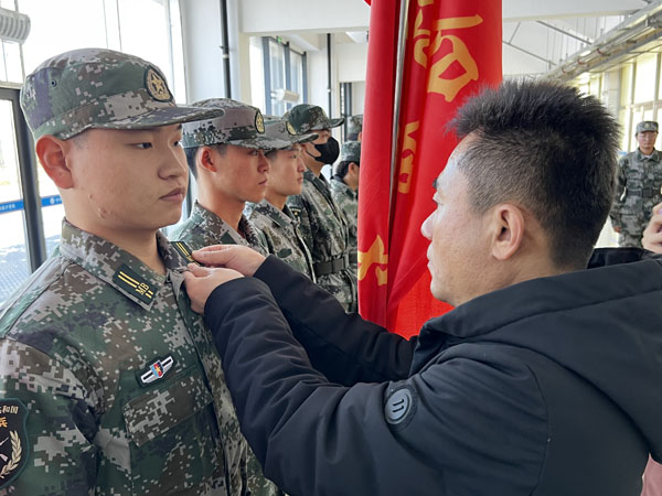 b4034dbbd76ef1e99e0b5332e164ebd.jpg b4034dbbd76ef1e99e0b5332e164ebd.jpg